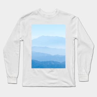 Blue ridge mountain, tiers of mountain ridges stretching into distance under blue sky Long Sleeve T-Shirt